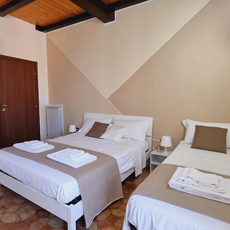 Апартаменти Vittoria House Тропеа Екстер'єр фото