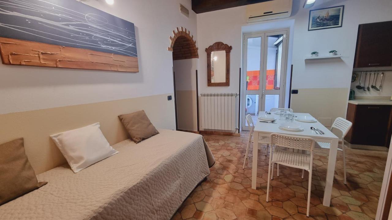 Апартаменти Vittoria House Тропеа Екстер'єр фото