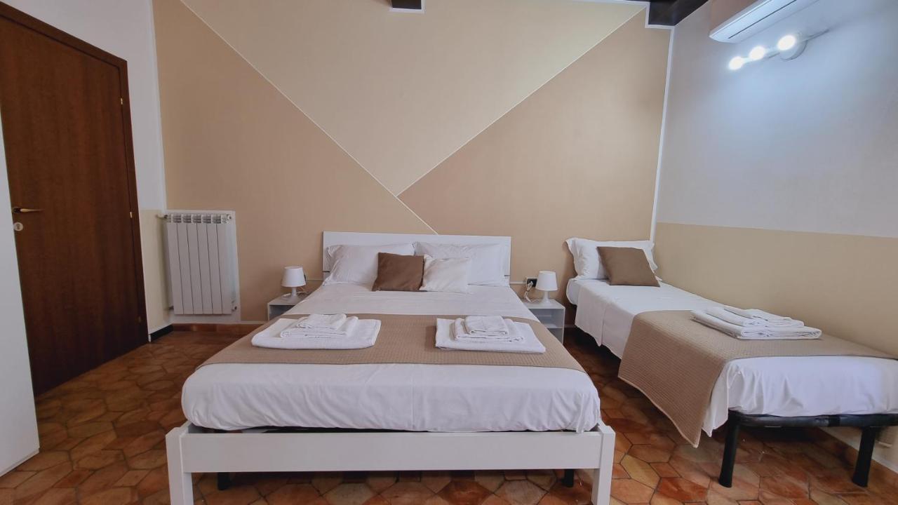 Апартаменти Vittoria House Тропеа Екстер'єр фото