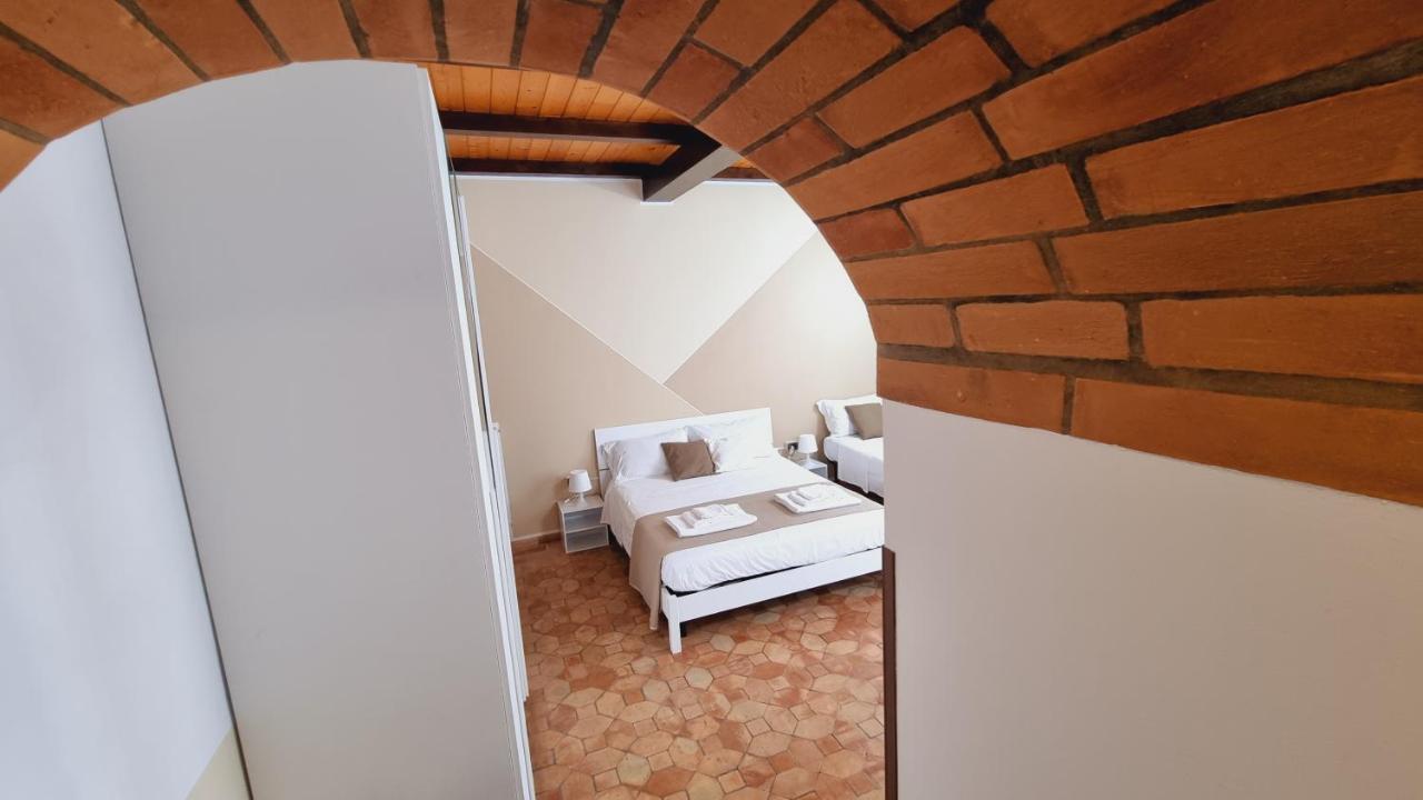 Апартаменти Vittoria House Тропеа Екстер'єр фото